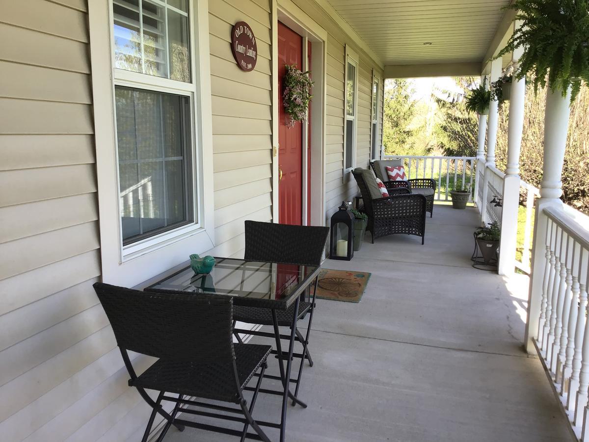 Old Town Country Landing Bed & Breakfast Niagara-on-the-Lake Exterior photo